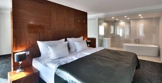 Prezident Luxury Spa & Wellness Hotel - Carlsbad - Bedroom