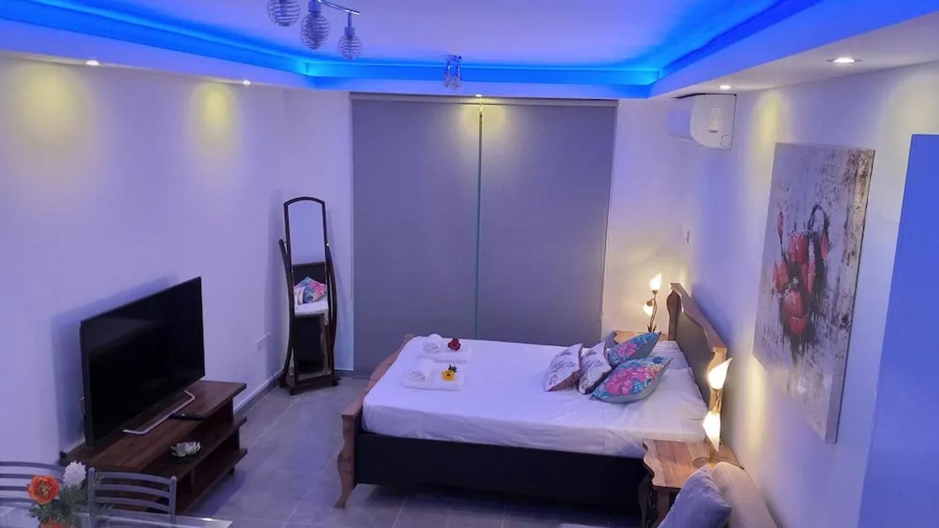 777 Beach Guesthouse