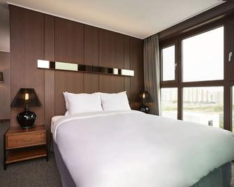 Raonstay in Perla Hotel - Jinju - Camera da letto