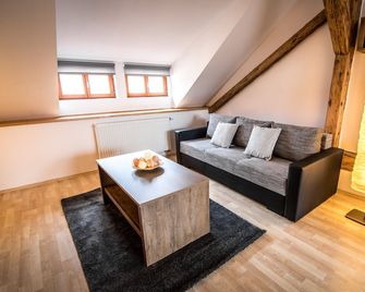 Tylova Apartments - Kutná Hora - Living room