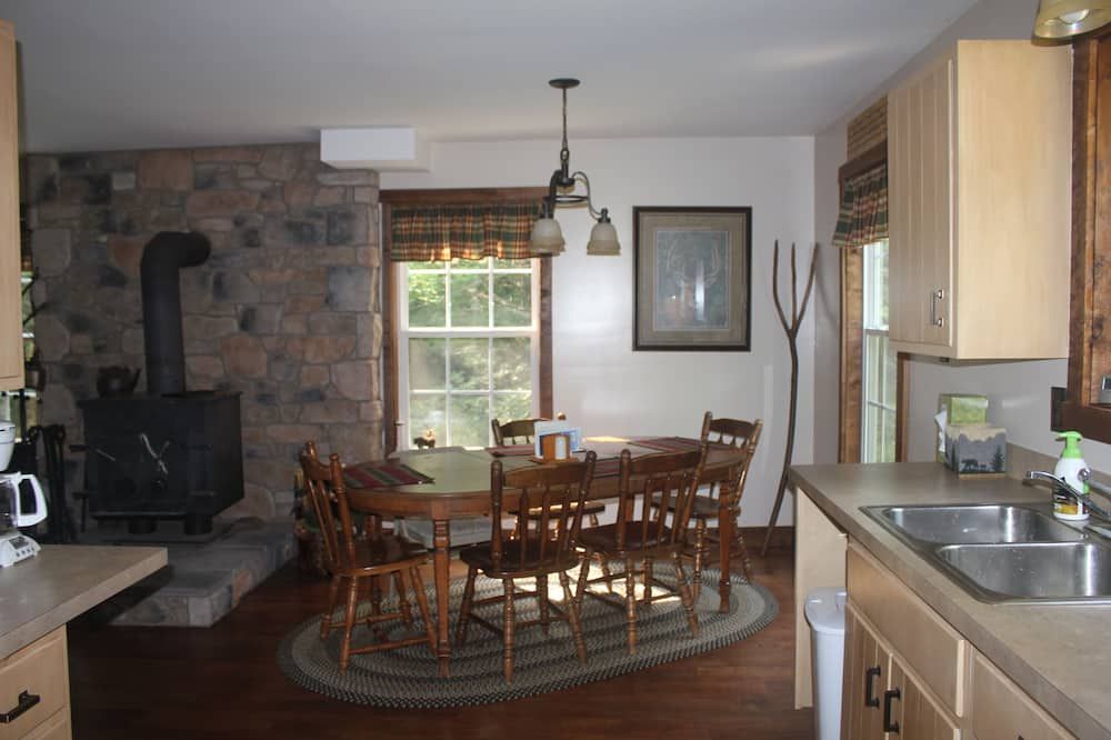Peaceful and Conveniently located
