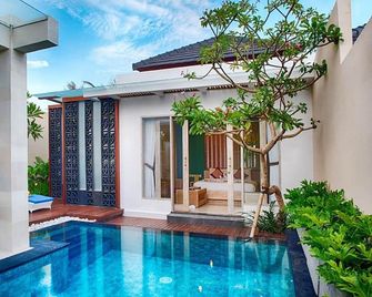 The Tukad Villa - Kuta - Pool