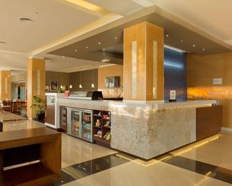 Hampton Inn & Suites by Hilton Paraiso - Paraiso - Reception