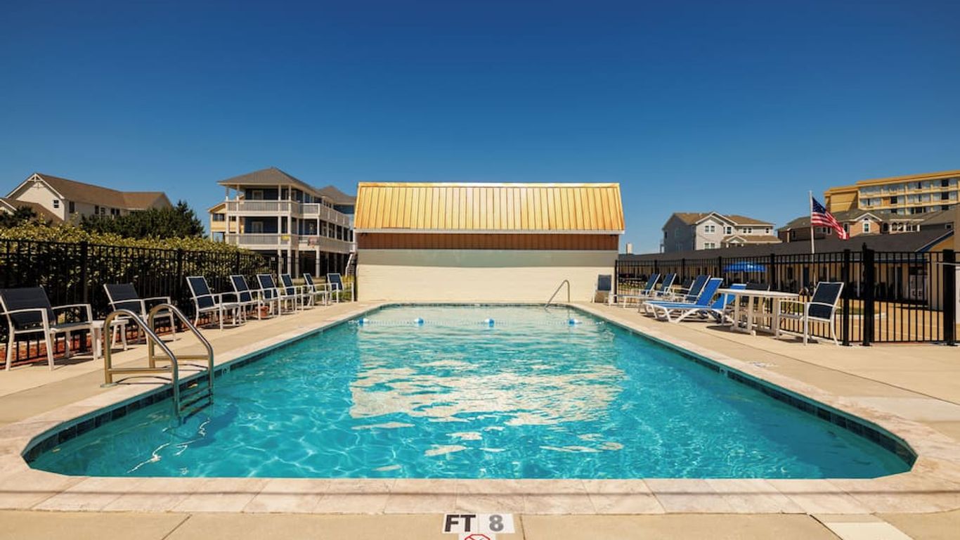 Dolphin Oceanfront Motel