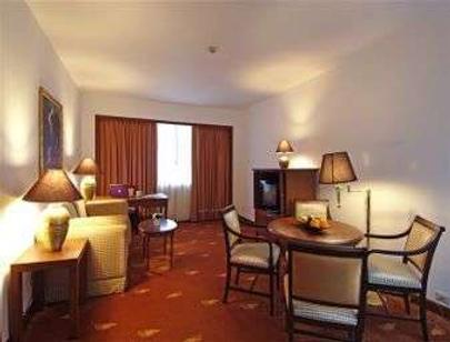 Ramada by Wyndham D MA Bangkok - Bangkok - Living room