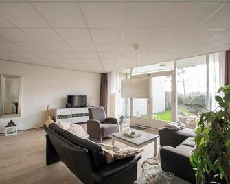 Gorgeous seaside apartment - Julianadorp - Sala de estar