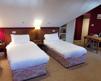 Buccleuch and Queensberry Arms Hotel - Thornhill - Bedroom