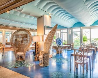 Blockade Runner Beach Resort - Wrightsville Beach - Lobby
