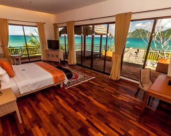 The Natsepa Resort And Conference Center - Ambon - Bedroom