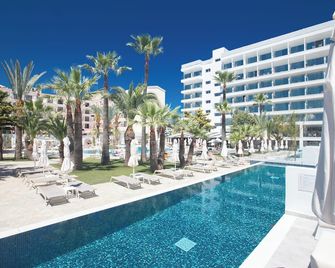 Bohemian Gardens Hotel - Protaras - Pool