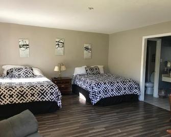 Lakeview Hotel - West Columbia - Schlafzimmer