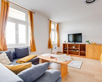 Sunshine Apartment near the City center - Praga