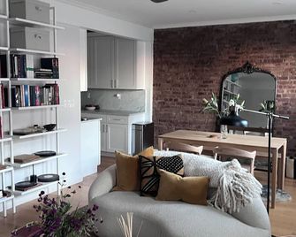 Charming 2-bedroom apartment with AC near park/walking trails - Nueva York