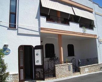 B&B L'Orizzonte - Castro - Gebäude