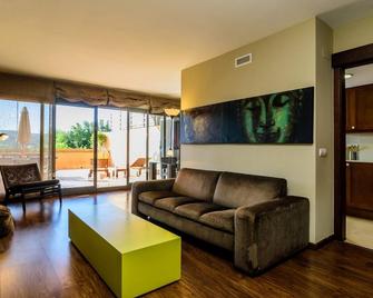 Costabravaforrent Segalar 7 - Albons - Sala de estar