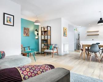 Luderna - Apartamento Espiargo - Garòs - Sala de estar