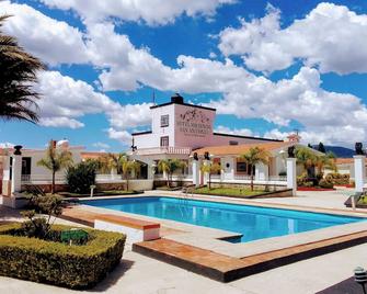 San Antonios Hotel - Cadereyta de Montes - Alberca