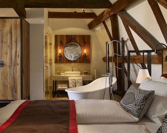 Pest-Buda Hotel - בודפשט