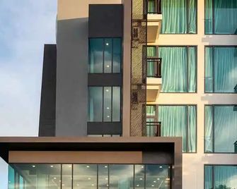 R2Hotel - Nakhon Phanom - Gebouw