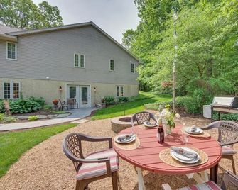 The Haven at Welsh Mountain Suites - Apt with Patio! - New Holland - Terasa