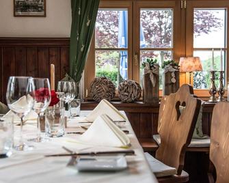 Landgasthof & Restaurant Batzenhäusl - Sankt Gilgen - Restaurante