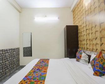 Fabhotel Royal Stay Inn - Prayagraj - Habitación