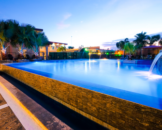 Japi Traveller's Hotel - Cauayan - Pool