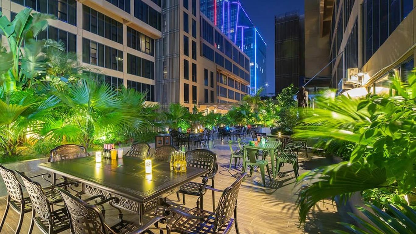 بالم سبرينج هوتل