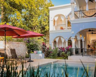 Hotel Posada San Juan - ויאדוליד - בריכה