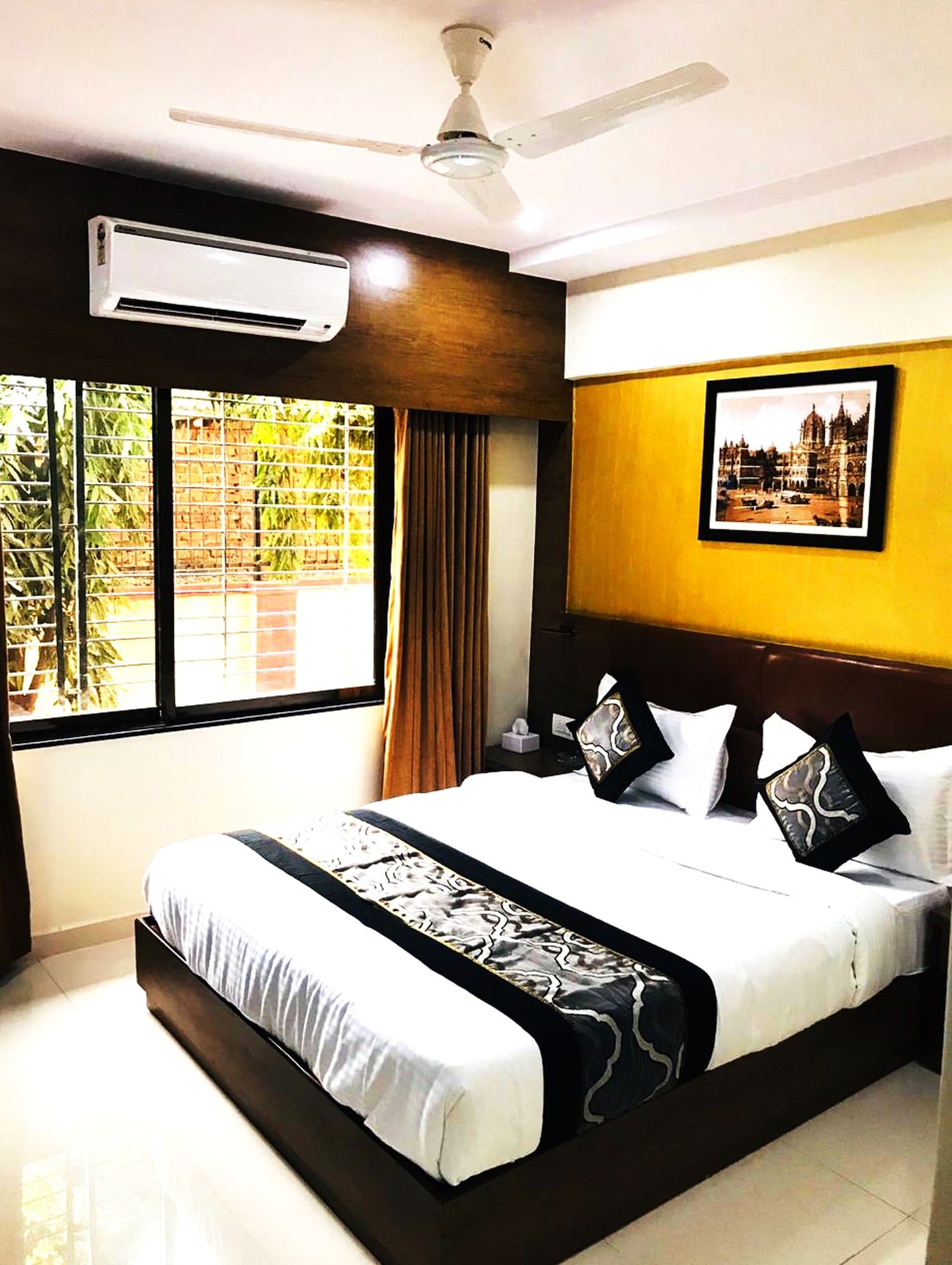 Hotel Crystal Luxury Inn- Bandra - מומבאי - חדר שינה