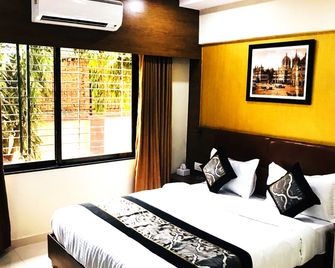 Hotel Crystal Luxury Inn- Bandra - Mumbai - Kamar Tidur