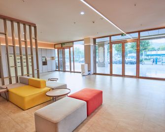 Hanting Hotel Zhuhai Jinwan Airport Branch - Zhuhai - Lobby