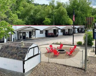 Brookside Motel - Keystone - Patio