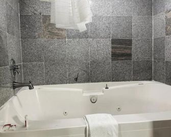 Regal Inn Guntersville by OYO Hwy 431 - Ґантерсвілл