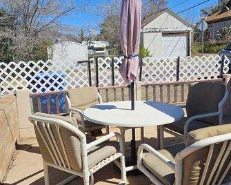 Quiet and Affordable - Bisbee - Patio