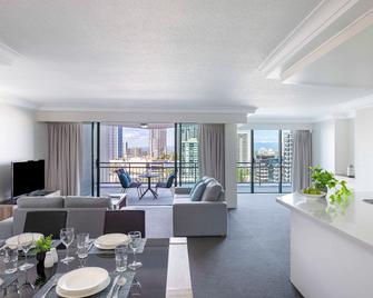 Mantra Crown Towers - Surfers Paradise - Living room