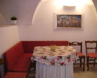 Ai Due Archi - Martina Franca - Comedor
