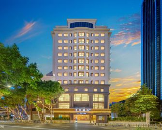 Ji Hotel (Ningbo Tianyi Square Sanjiangkou) - Ningbo - Gebäude