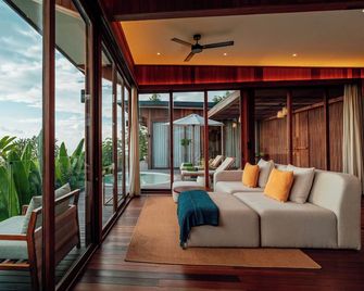 Grün Uluwatu - Denpasar