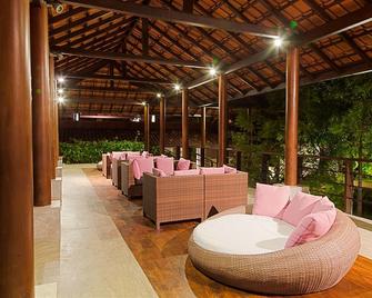 Ranna 212 - Tangalla - פטיו