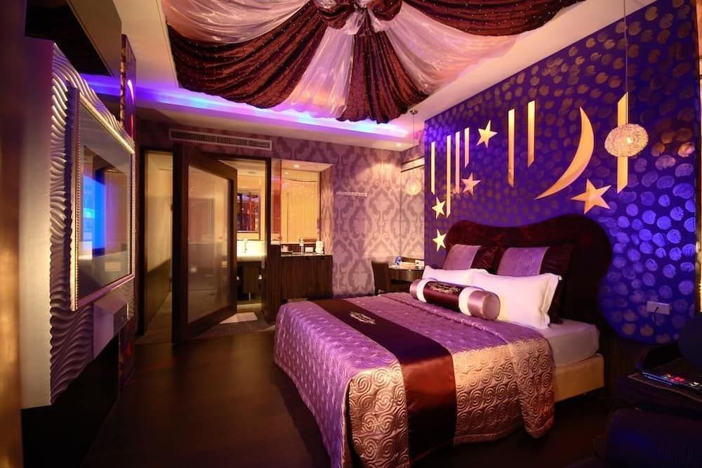 شايني سيزونز موتل