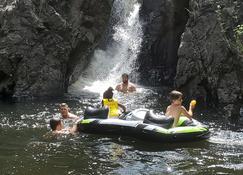 Unplug at Davey Falls. Creek view, Private waterfall & large swimming area. - Crown Point