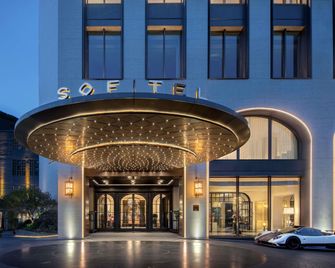 Sofitel Shanghai North Bund - Shanghai - Building