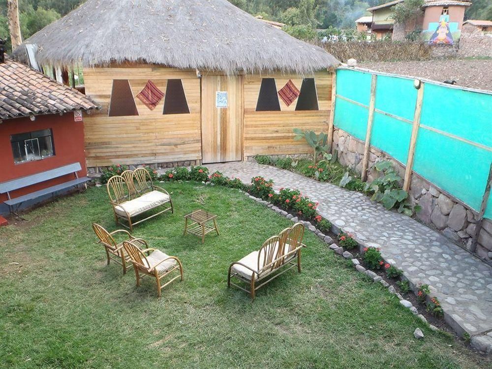 Mystical Adventures Hostel - אורובמבה - פטיו