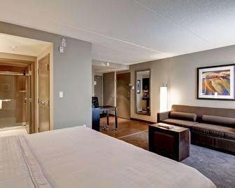 Homewood Suites by Hilton Ajax, Ontario, Canada - Ajax - Bedroom