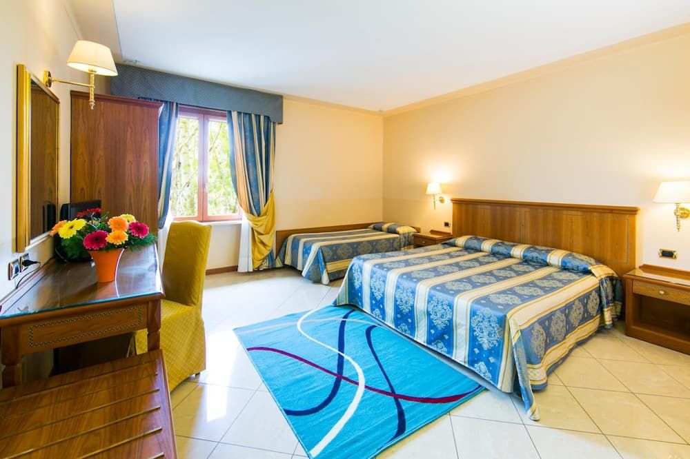 Dipendenza Hotel Londra - Alessandria - Habitación