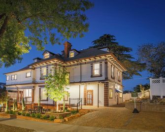 The Speakeasy at the Mansion by the Square - Prescott - Building