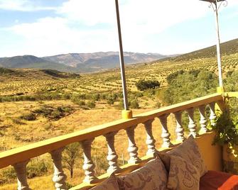 Auberge Le petit jardin Demnate Iminifri. - Demnate - Balcony