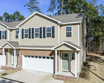 The Elm at Ducks Landing - Aberdeen - Building