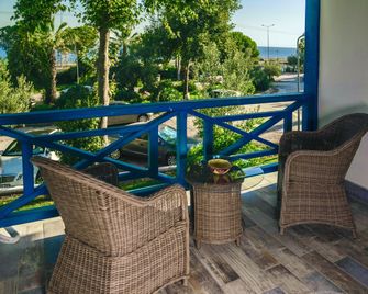 Club Afrodit Tatil Koya - Altınoluk - Balcony